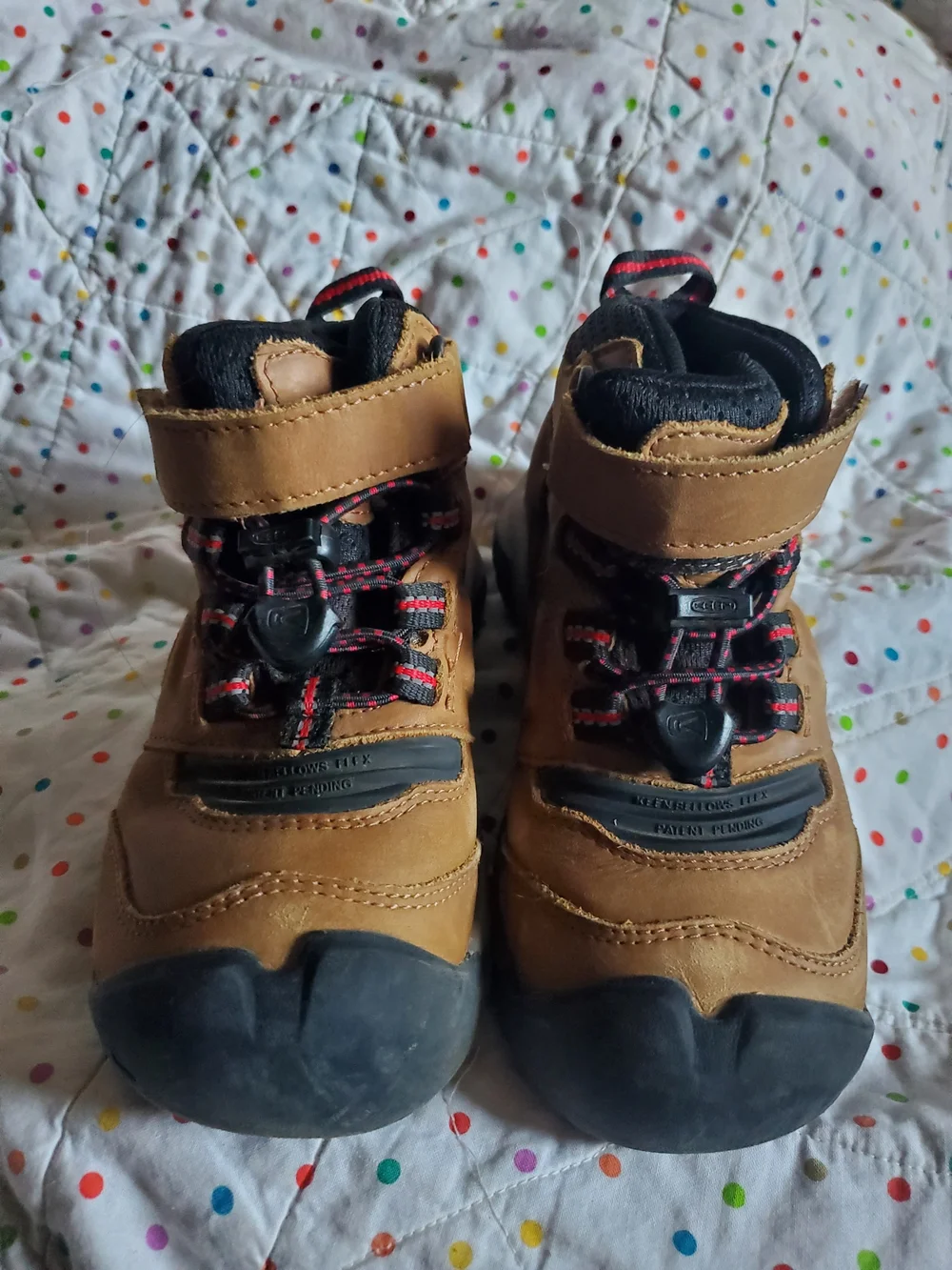 KEEN Kids' Brown Waterproof Hiker Boots Size 11.